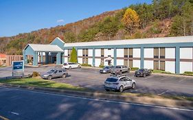 Clarion Point Cherokee